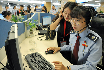 青年文明号开放周示范活动 税青携手展风采，服务为民谱新篇